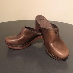 Brown Leather UGG Abbie Clogs